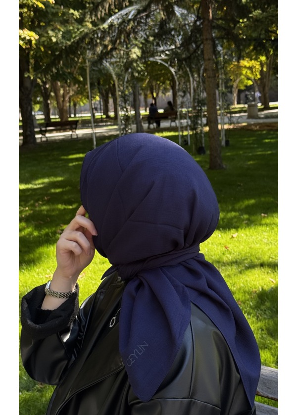 Ceylin Krep Lakost Eşarp