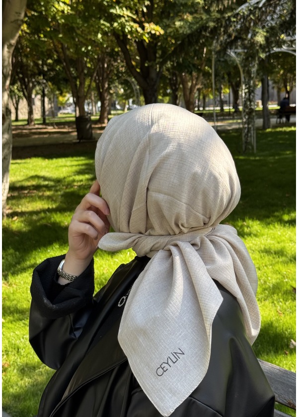 Ceylin Krep Lakost Eşarp