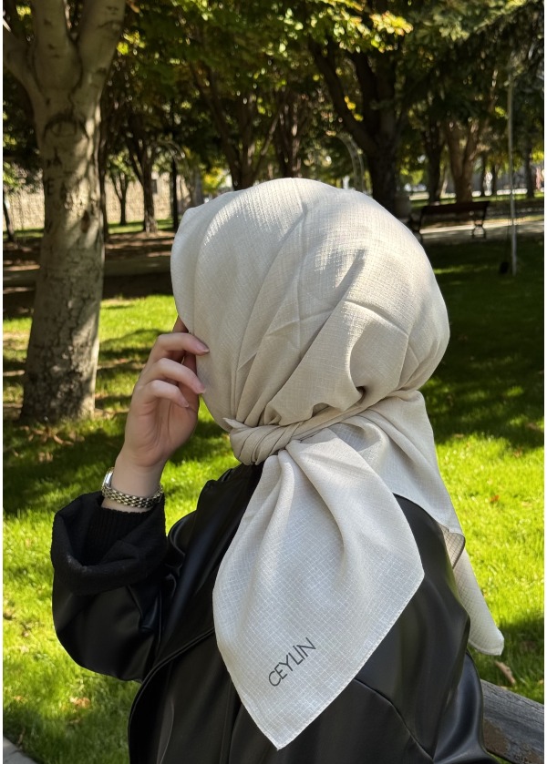 Ceylin Krep Lakost Eşarp