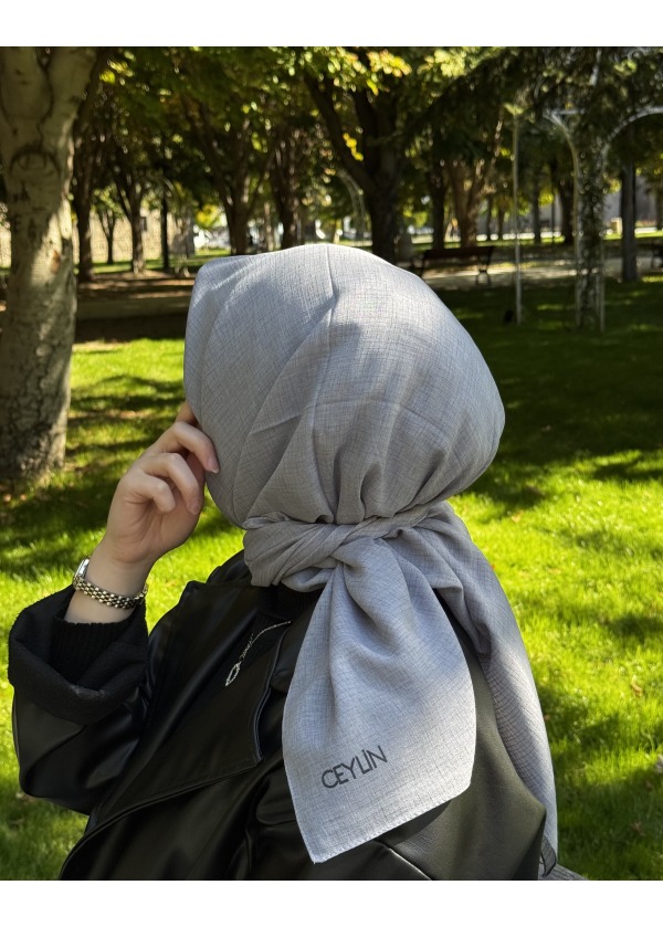 Ceylin Krep Lakost Eşarp