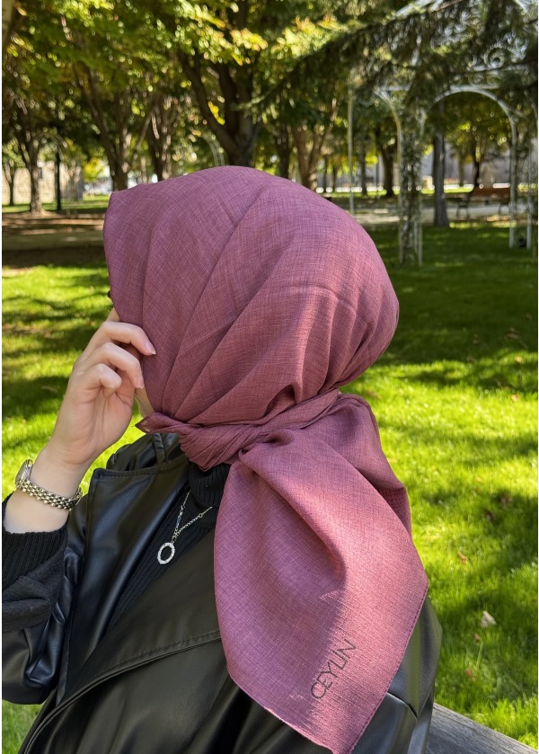 Ceylin Krep Lakost Eşarp