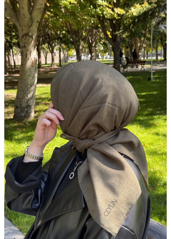 Ceylin Krep Lakost Eşarp