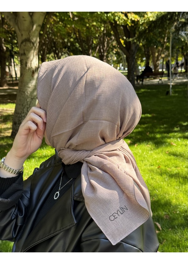 Ceylin Krep Lakost Eşarp