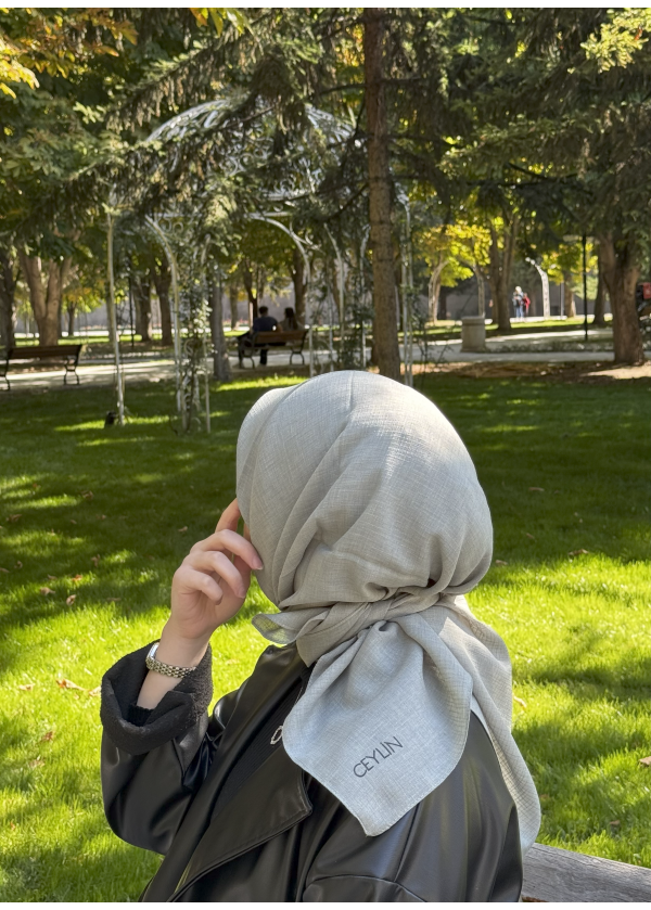 Ceylin Krep Lakost Eşarp