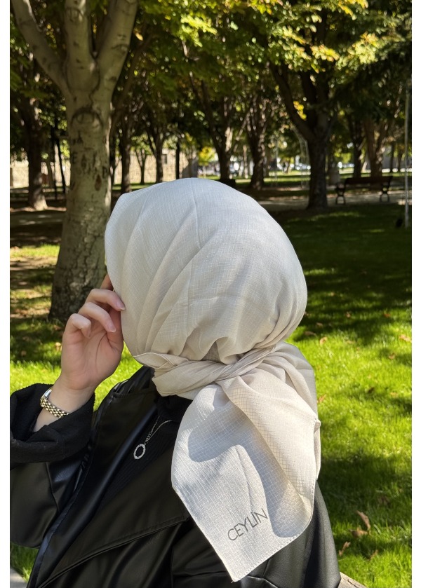 Ceylin Krep Lakost Eşarp