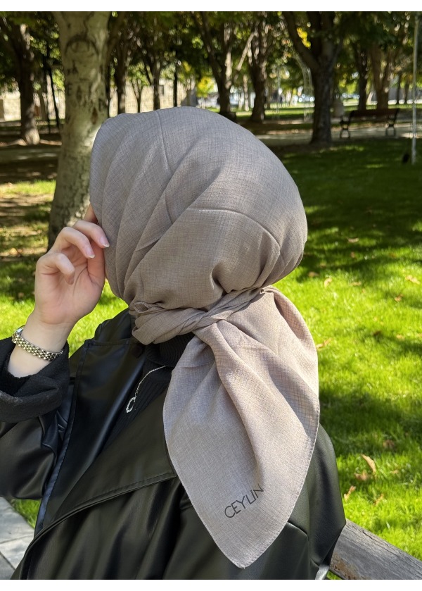 Ceylin Krep Lakost Eşarp