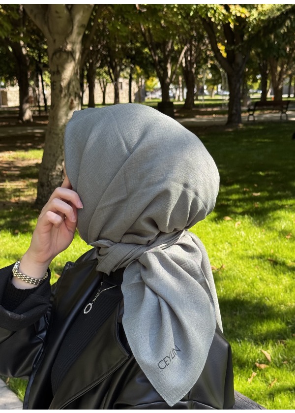 Ceylin Krep Lakost Eşarp